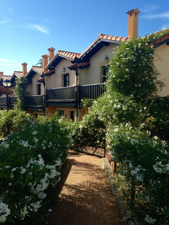 Apartamentos Santillana Del Mar Kültér fotó