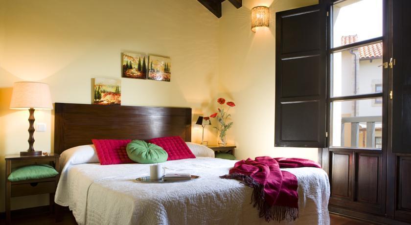 Apartamentos Santillana Del Mar Kültér fotó